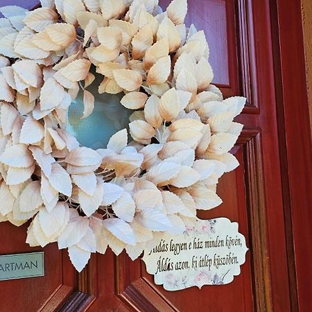 Nyirjes Vendeghaz Hotel Balassagyarmat Buitenkant foto