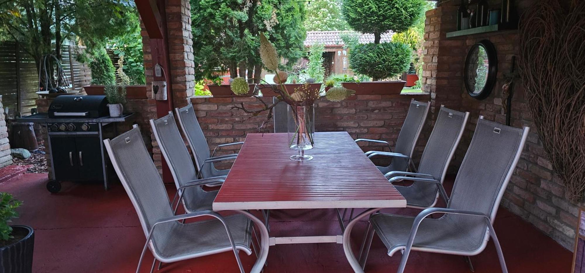 Nyirjes Vendeghaz Hotel Balassagyarmat Buitenkant foto