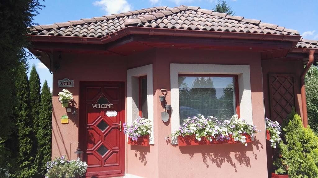 Nyirjes Vendeghaz Hotel Balassagyarmat Buitenkant foto