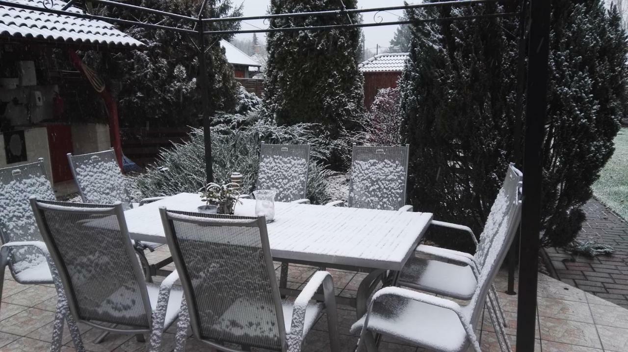Nyirjes Vendeghaz Hotel Balassagyarmat Buitenkant foto